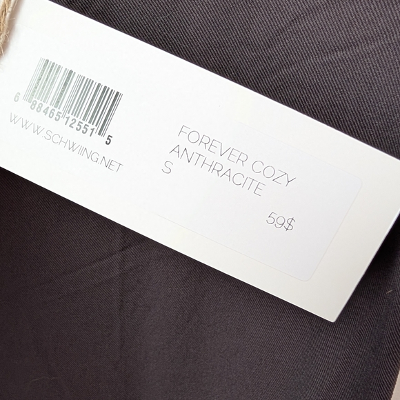 Women's Black Scoop Neck Maxi Dress - Picture 3 of 3